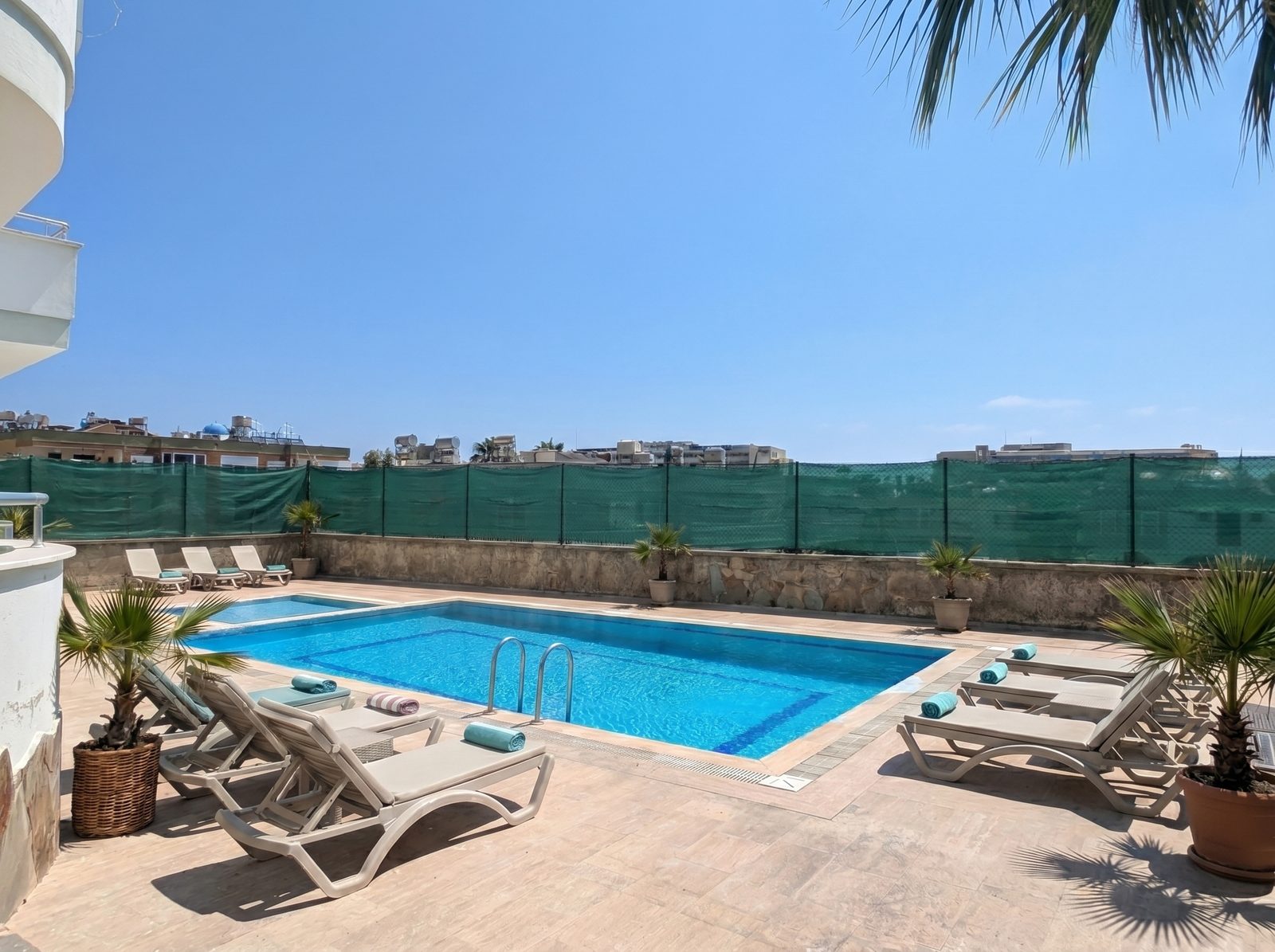 Pool und Außenanlage – BlueNest Alanya